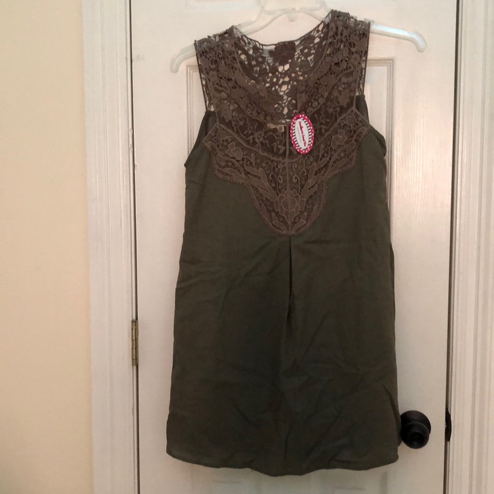 Gorgeous “ILLA ILLA”olive green dress